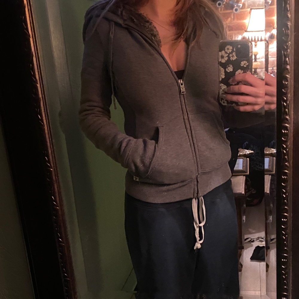Y2K TNA winter fur lined grey zip up